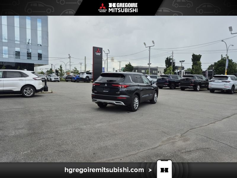 2025 Mitsubishi Outlander Plug-In Hybrid Grey Laval - photo #10