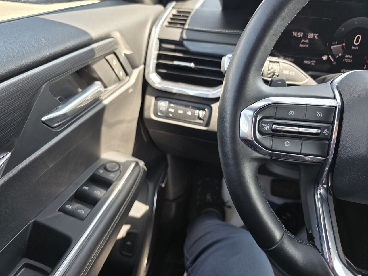 GMC Acadia Elevation 2024 Blanc Rouyn-Noranda - photo #39