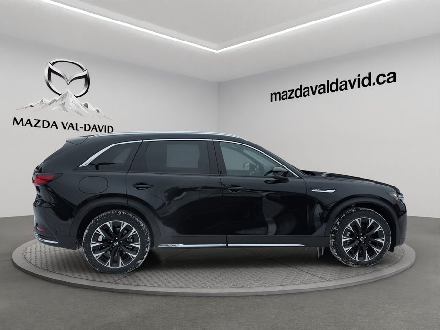 2025 Mazda CX-90 PHEV Éligible à une subvention gouvernementale allant jusqu’à 7500$ Jet Black Mica