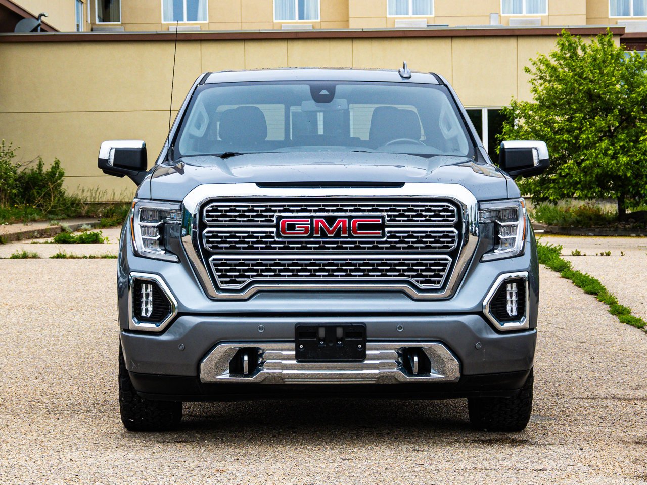 2019 GMC Sierra 1500 4WD Crew Cab 147 Denali Grey Sherwood Park - photo #2