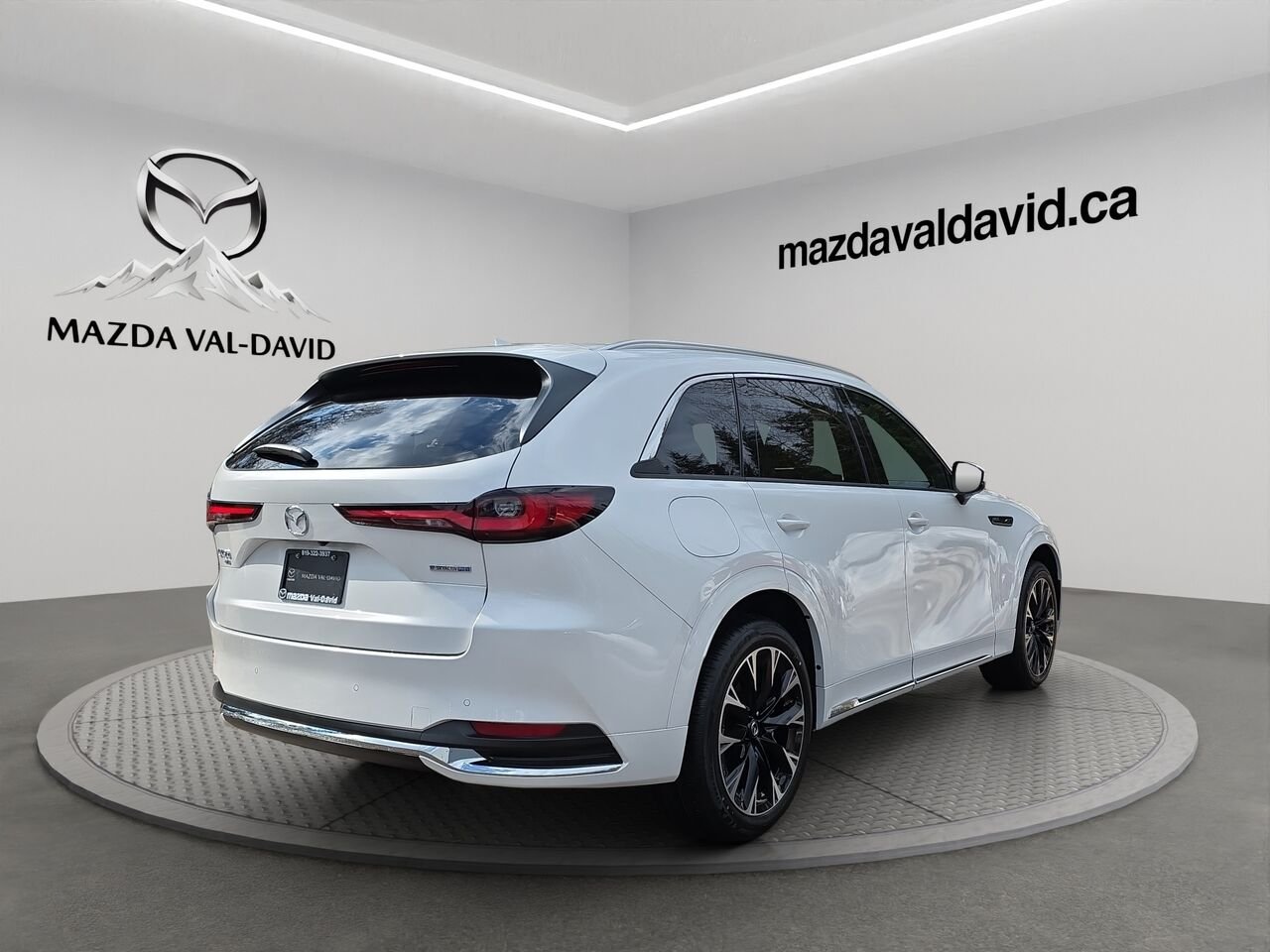 2026 Mazda CX-90 PHEV Signature PHEV, 7 passagers, toit pano, cuir, sièges ventilés Platinum Quartz Metallic Val-David - photo #18