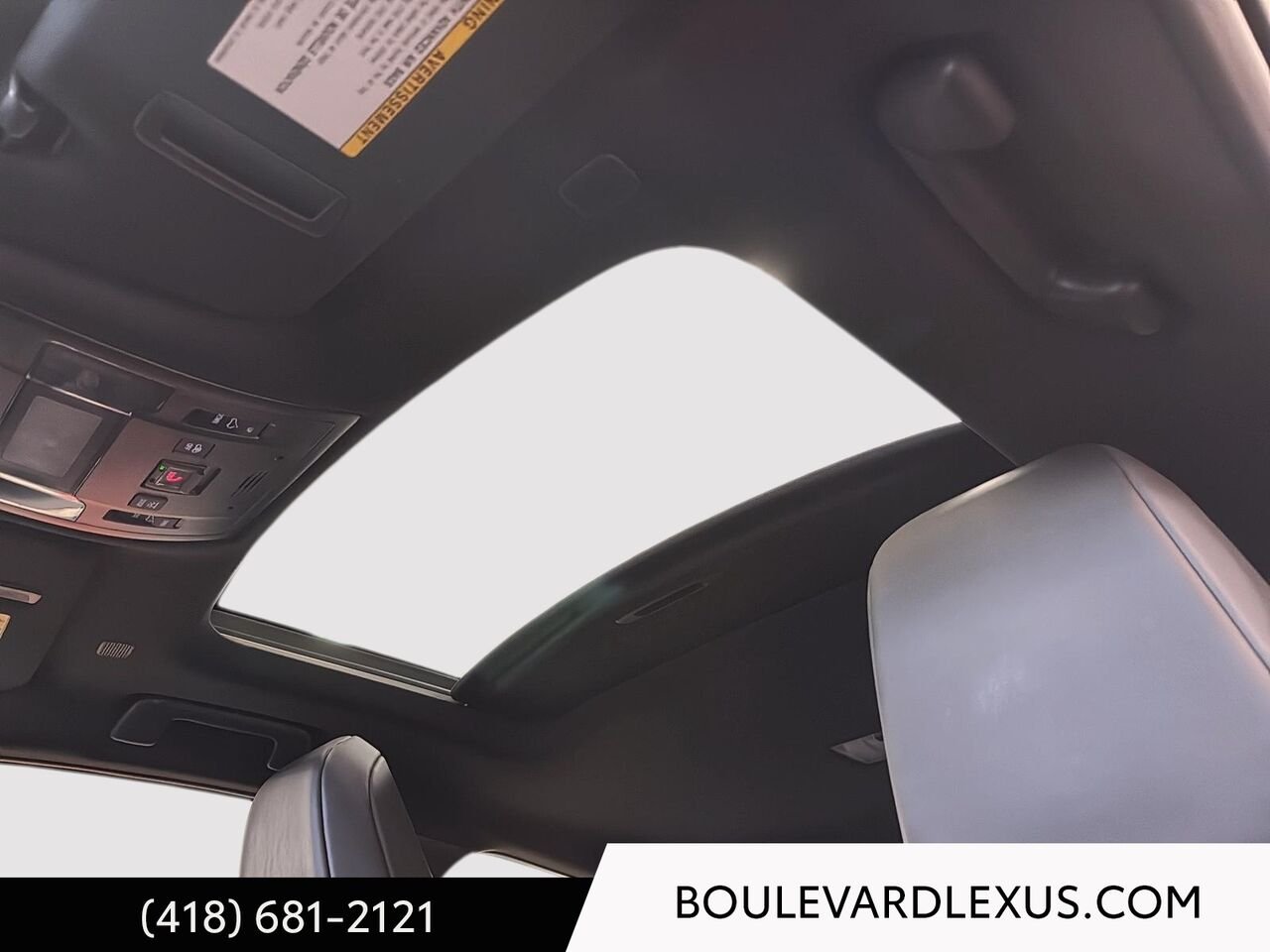 2025 Lexus UX Black Quebec - photo #10