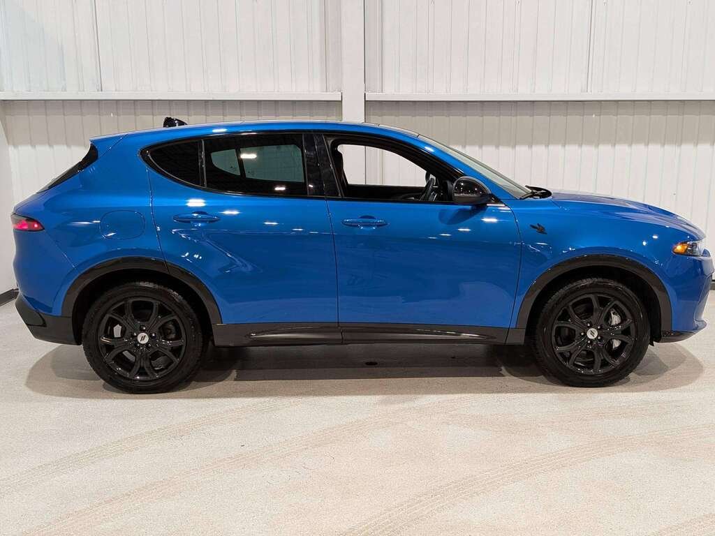 2024 Dodge Hornet R/T Plus PHEV EAWD *Ltd Avail* Blue Val-David - photo #3