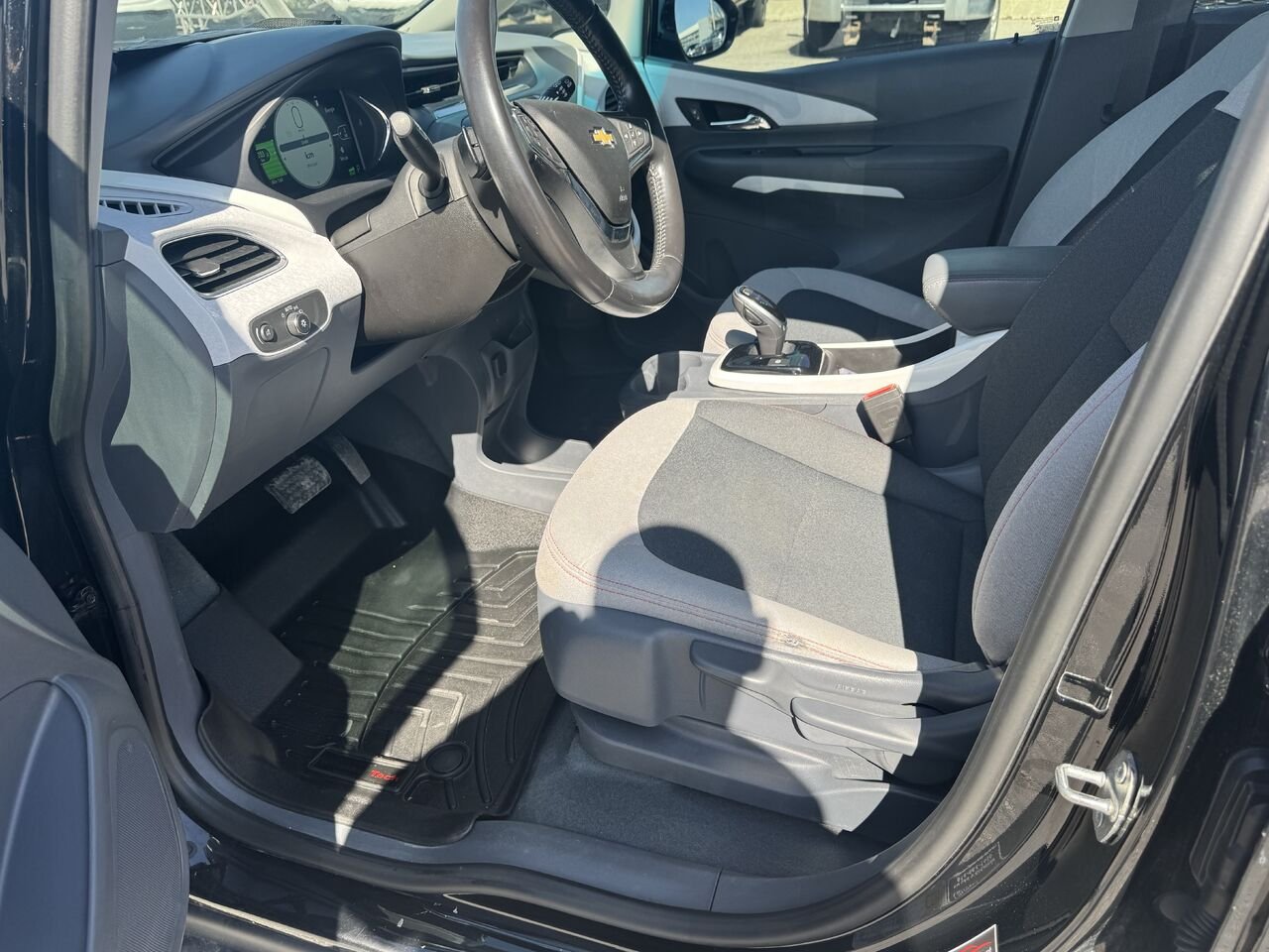 CHEVROLET BOLT EV LT Familiale 5 portes LT 2020 Noir Gatineau - photo #2
