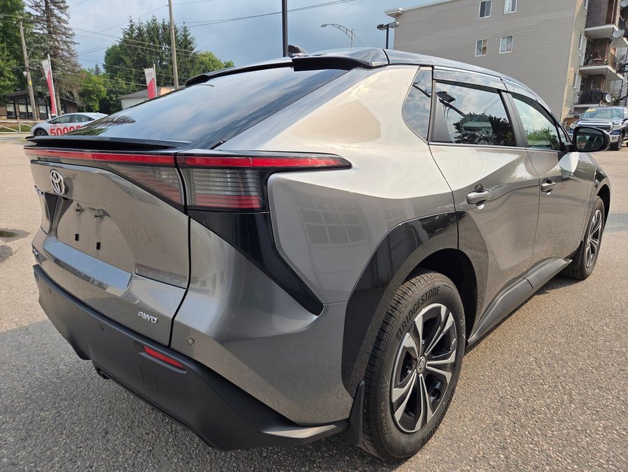 Toyota BZ4X 2024 2024 Heavy métal avec noir