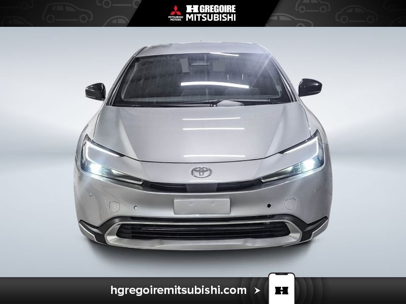 Toyota Prius 2024 Argent Blainville - photo #1