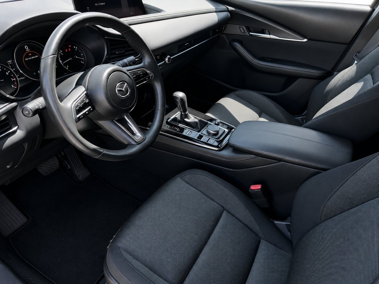 Mazda CX-30 JAMAIS ACCIDENTÉ / AWD (4X4) / APPLE CARPLAY ET ANDROID AUTO 2024 Noir Châteauguay - photo #1
