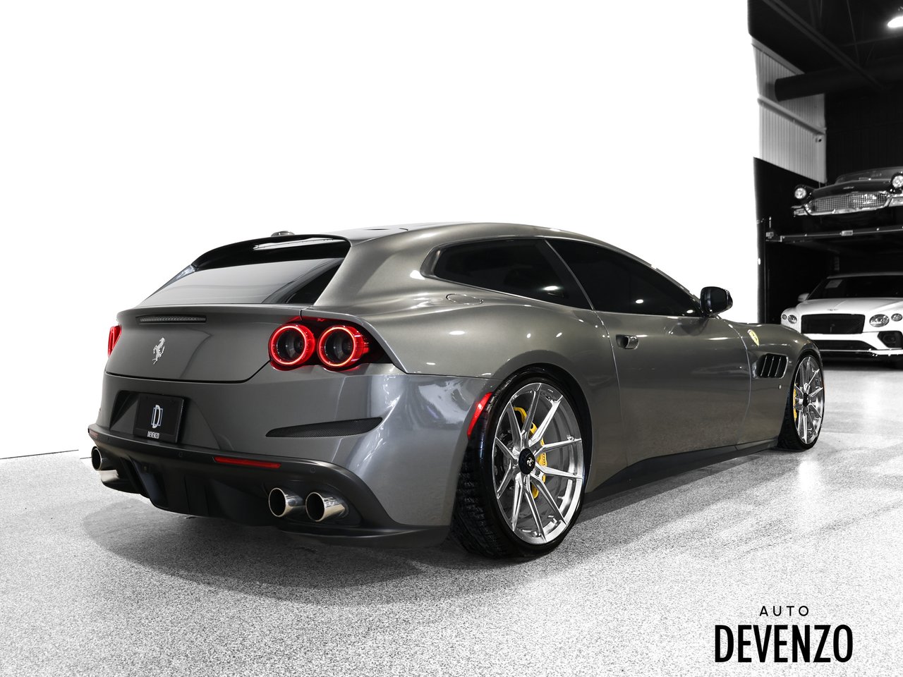 Ferrari GTC4Lusso 2018 Gris Saint-Eustache - photo #2