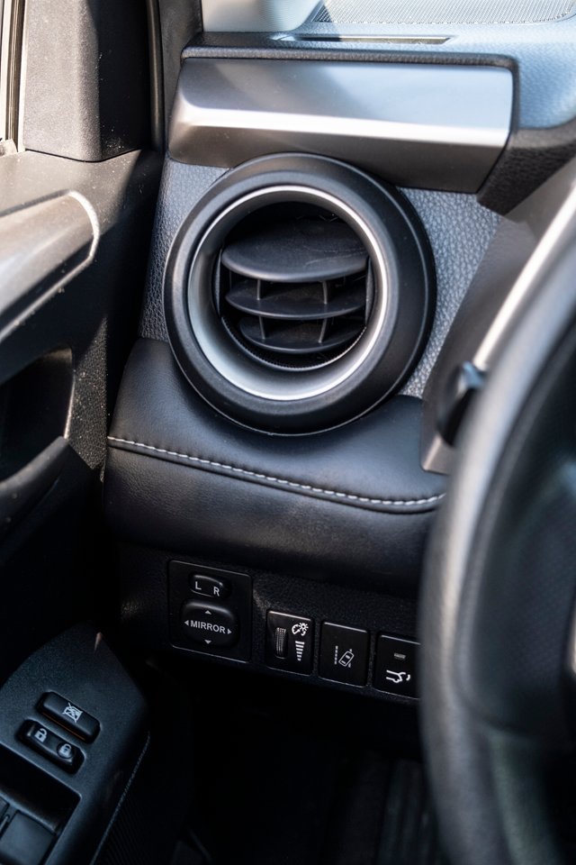 Toyota RAV4 2018 Gris Gatineau - photo #15