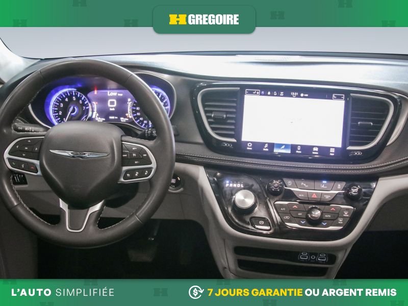 Chrysler Pacifica 2023 Gris Blainville - photo #25