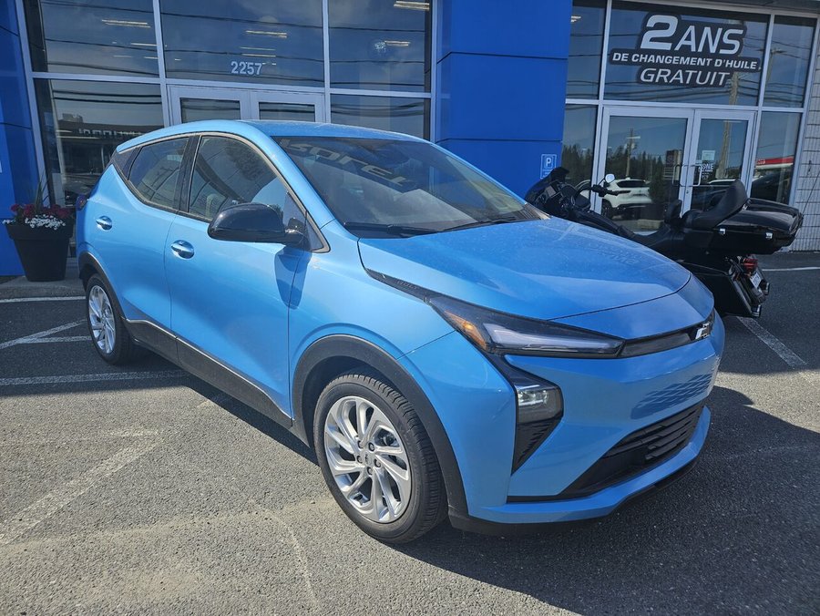2027 Chevrolet Bolt 2027 Marina Blue Metallic
