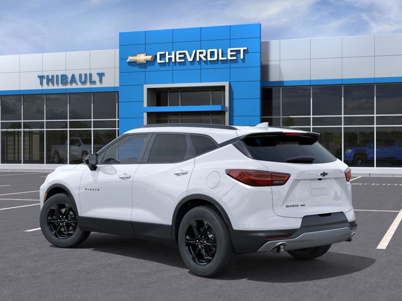 CHEVROLET BLAZER Traction intégrale, 4 portes LT 2026 Blanc Sherbrooke - photo #2