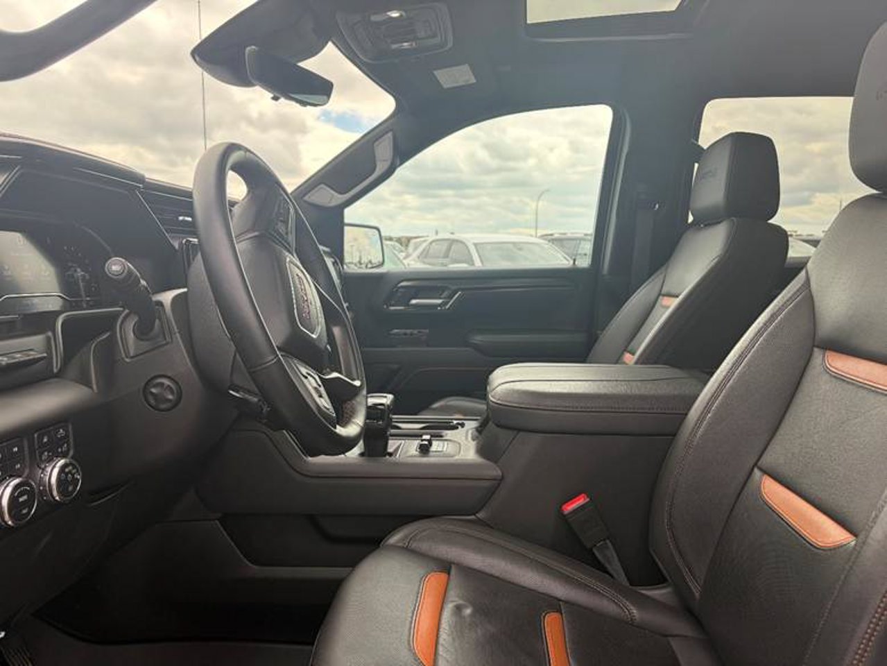 2025 GMC Sierra 1500 4WD Crew Cab 147 AT4 Grey Sherwood Park - photo #5