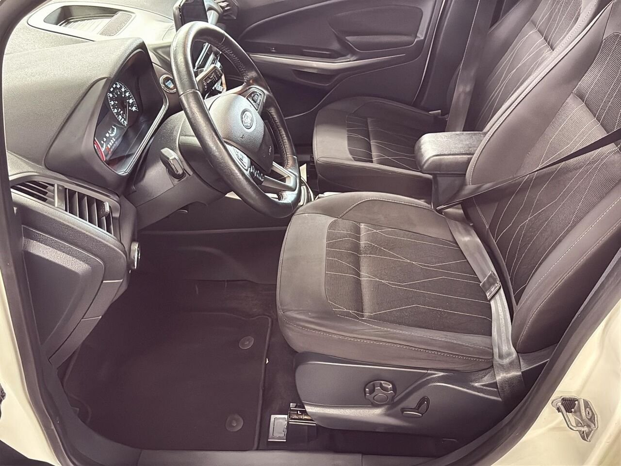 2020 Ford EcoSport SE TA White Saint-Hyacinthe - photo #8