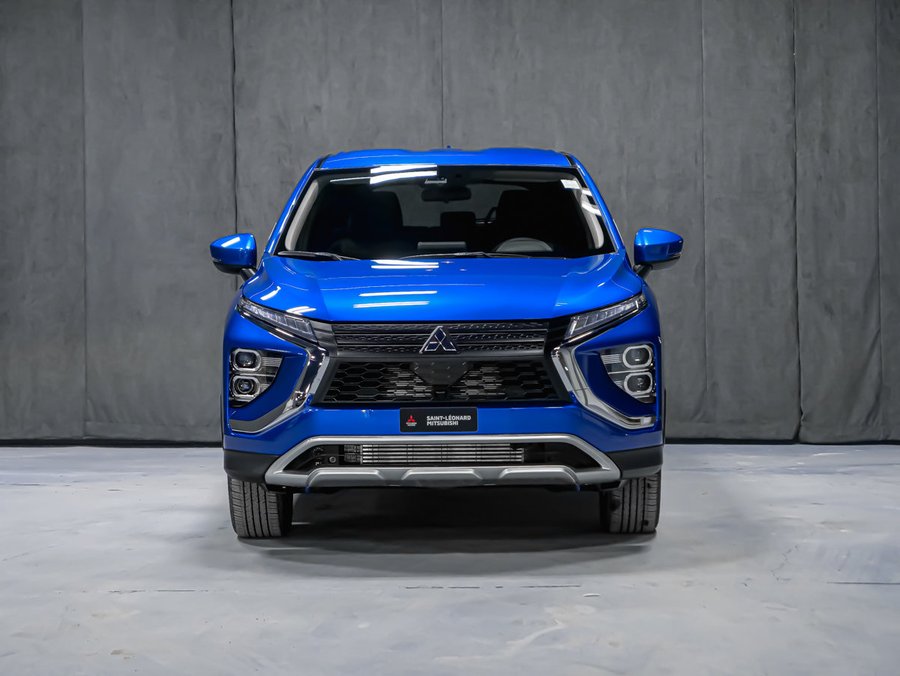 2026 Mitsubishi Eclipse Cross SE Octane Blue Pearl