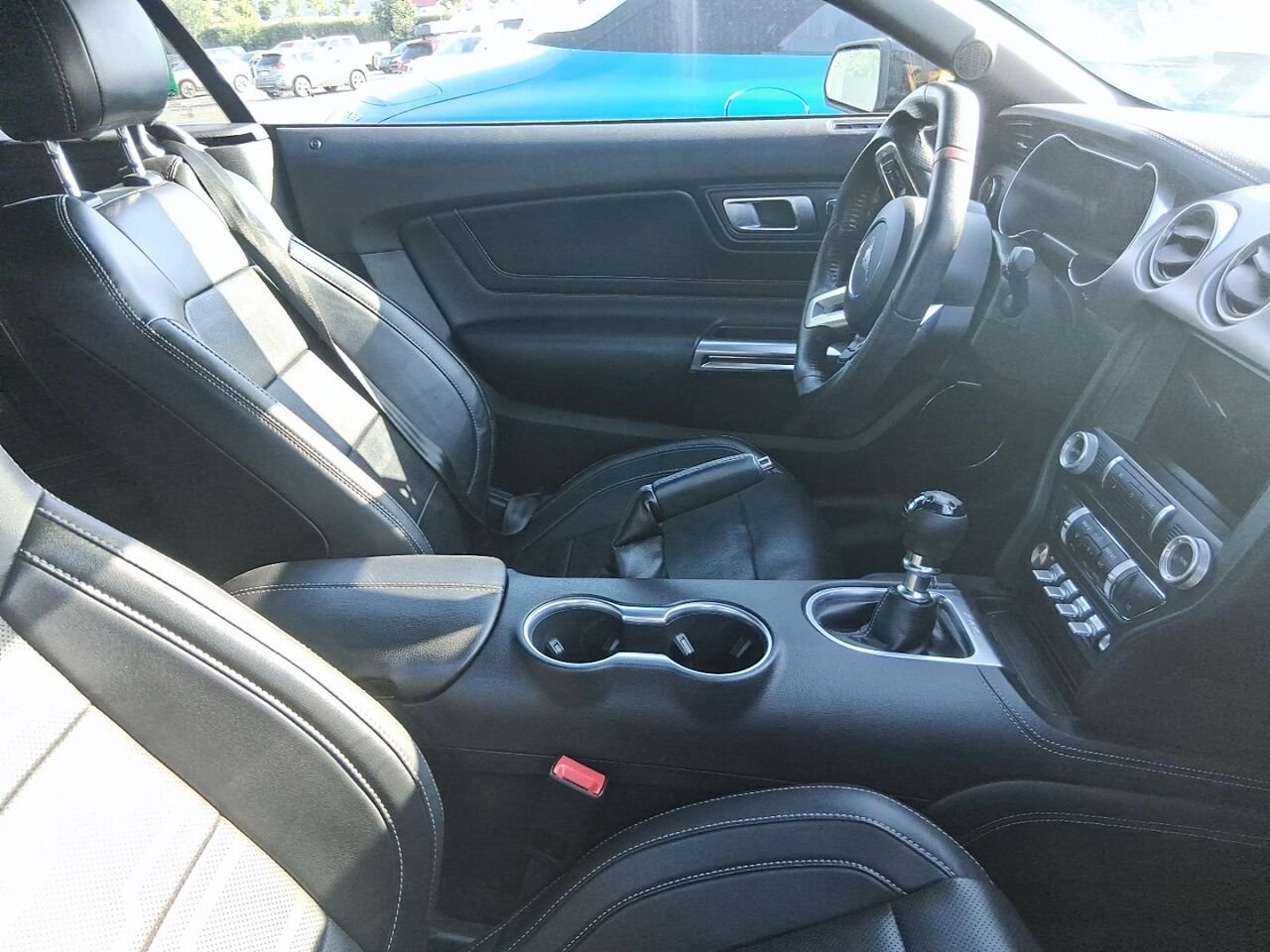 2022 Ford Mustang GT PREMIUM Black Québec - photo #2