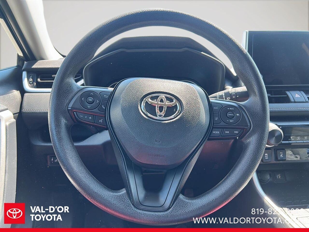 Toyota RAV4 LE TI 2025 Gris Val-d'Or - photo #10