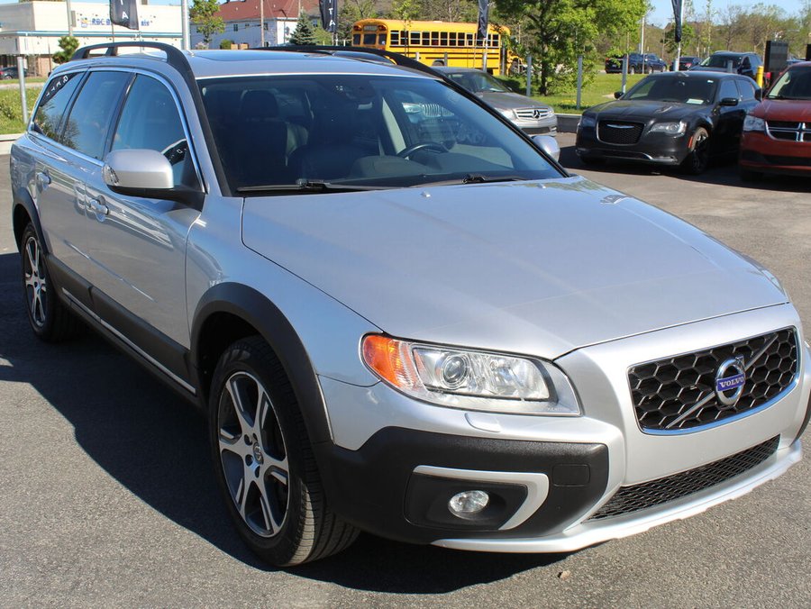 2014 Volvo XC70 2014 Silver