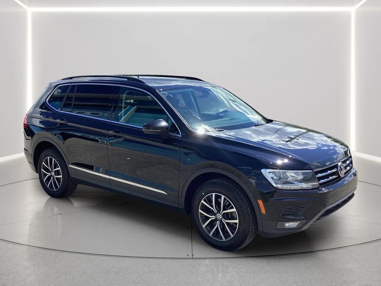 Volkswagen Tiguan 2021 Noir Gatineau - photo #6
