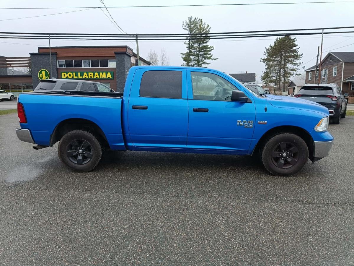2023 RAM 1500 Classic Blue Lac Mégantic - photo #3