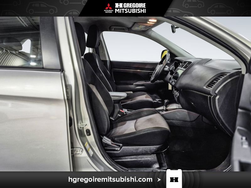 Mitsubishi RVR MR4403 | ES * Caméra * Aucun Accident * Bluetooth 2019 Gris Laval - photo #15