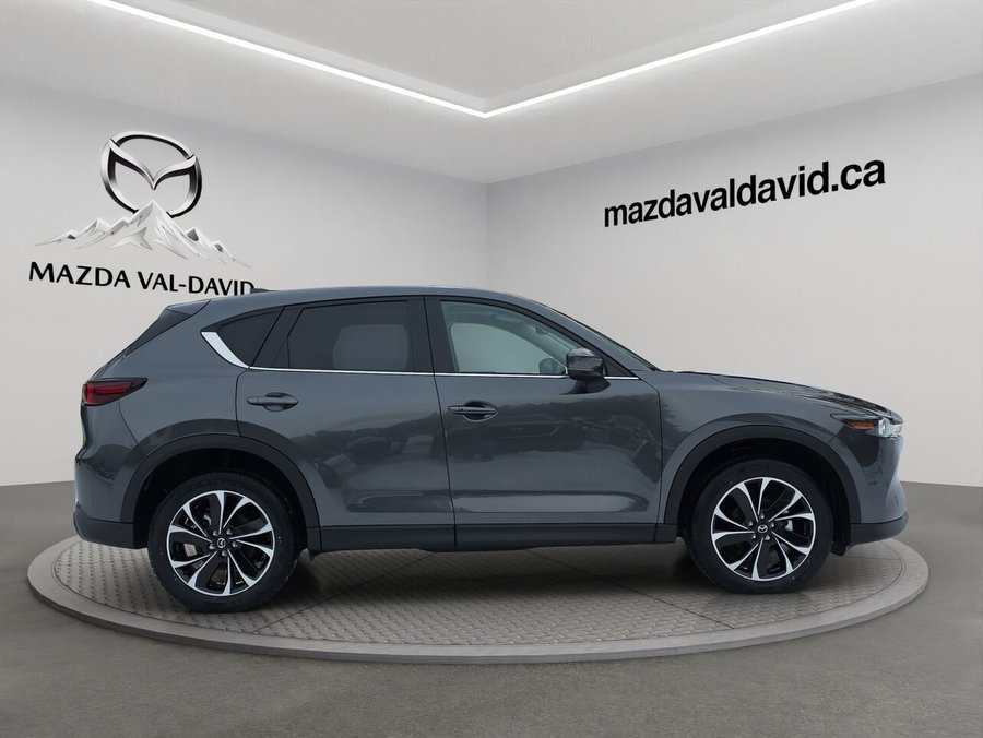 2025 Mazda CX-5 Gs, awd, Toit ouvrant, volant et rétroviseurs chauffants, hayon électrique Polymetal Metallic