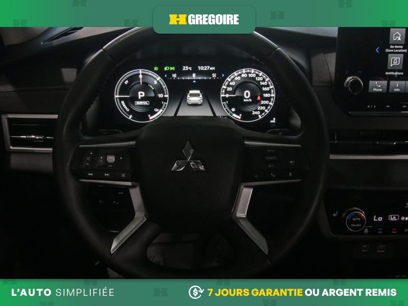 2025 Mitsubishi Outlander White Saint-Eustache - photo #18