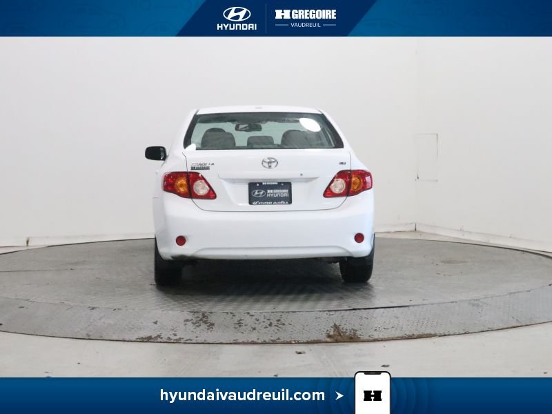 2009 Toyota Corolla White Laval - photo #8