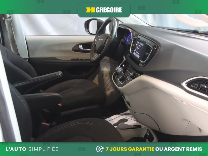 Chrysler Grand Caravan 821105 | SXT AUTO A/C MAGS CAM RECUL BLUETOOTH 2023 Blanc Laval - photo #22